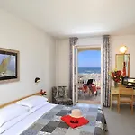 Cevoli 3* Cattolica